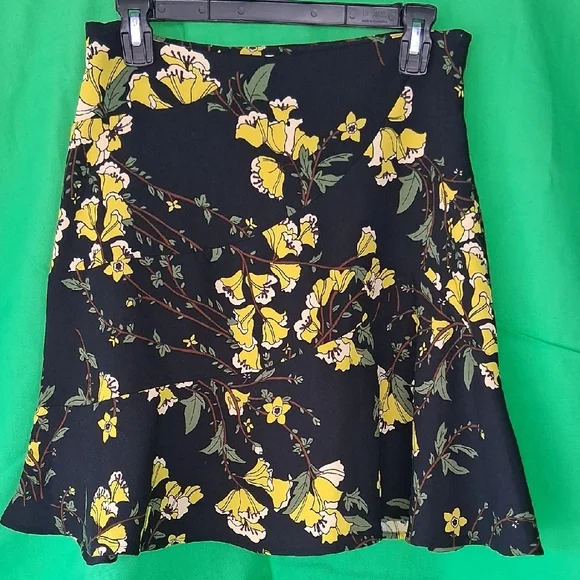 Who What Wear Black Skater Skirt with Yellow Floral Print - Picture 2 of 4
